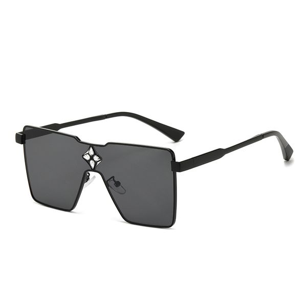 Modern design of large full frame sunglasses women 2024 European and American one-piece sunglasses fashion trend ins style glasses UV400 to prevent outside ATHO
Modern design of large full frame sunglasses women 2024 European and American one-piece sunglasses fashion trend ins style glasses UV400 to prevent outside ATHO