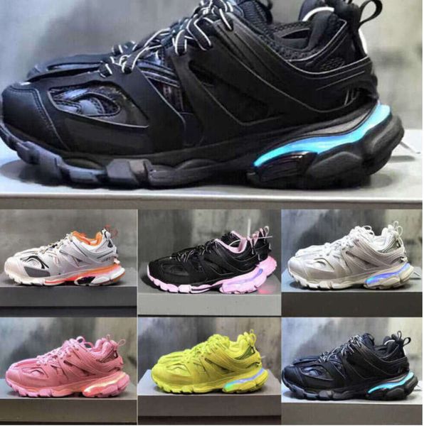 Womens Mens designer Casual Shoe Track LED Sneaker Light Grey Blue Gomma leather black pink Trainer Nylon Printed Platform for Men 3 3.0 Trainers Shoes, Coffee
Womens Mens designer Casual Shoe Track LED Sneaker Light Grey Blue Gomma leather black pink Trainer Nylon Printed Platform for Men 3 3.0 Trainers Shoes, Coffee