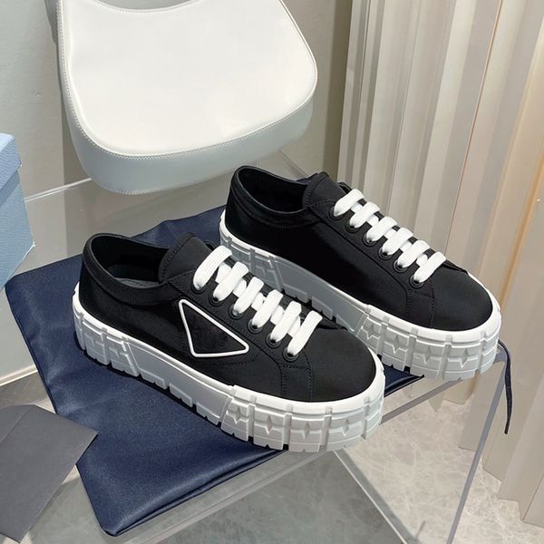 Designer Gabardines Double Wheel Platform Sneakers Casual Shoes For Women Black White Light Blue Pink Brown Luxury Canvas Outdoor Walking Sneaker Womens Trainers, #9
Designer Gabardines Double Wheel Platform Sneakers Casual Shoes For Women Black White Light Blue Pink Brown Luxury Canvas Outdoor Walking Sneaker Womens Trainers, #9
