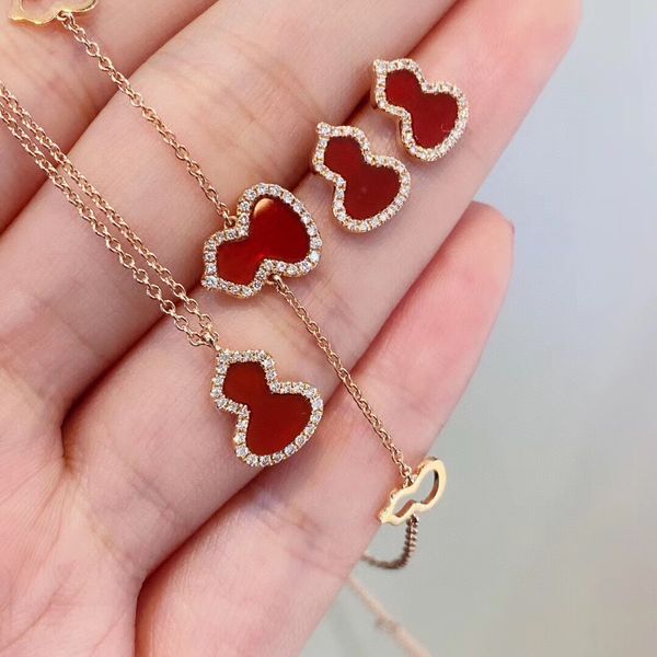 925 Silver Ladies Bracelet Luxury Designer Bracelet Classic Gourd Pendant Carnelian White Mother-of-pearl High-grade Designer Jewellery
925 Silver Ladies Bracelet Luxury Designer Bracelet Classic Gourd Pendant Carnelian White Mother-of-pearl High-grade Designer Jewellery
