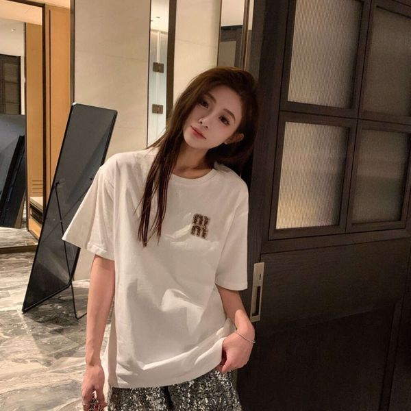 Womens T Shirt Designer Tshirt Women Fashion Letter Embroidery Graphic Tee Chest Beading Classic Round Neck Shirts Top Casual Short-sleeved Tee, Black
Womens T Shirt Designer Tshirt Women Fashion Letter Embroidery Graphic Tee Chest Beading Classic Round Neck Shirts Top Casual Short-sleeved Tee, Black