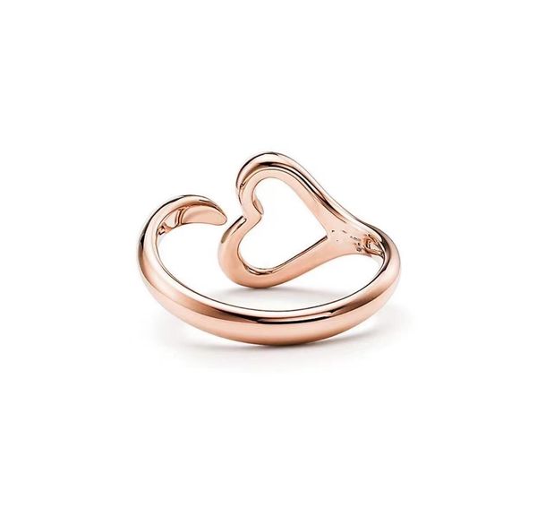 Luxury Fashion Designer Rings Women's Open Heart Ring Silver Rose Gold Delicate Hollow Ring Holiday Gift
Luxury Fashion Designer Rings Women's Open Heart Ring Silver Rose Gold Delicate Hollow Ring Holiday Gift