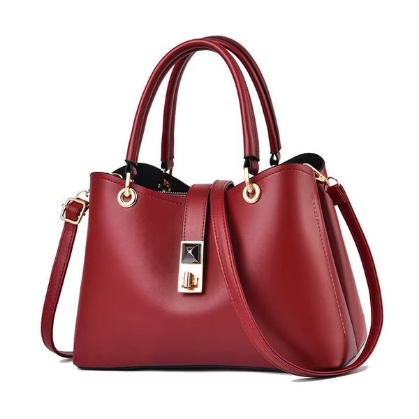 2024 Men Women Leather TRIO Messenger Bags Luxury Shoulder Handbags Make up Bag Designer Tote Handbag, Brown
2024 Men Women Leather TRIO Messenger Bags Luxury Shoulder Handbags Make up Bag Designer Tote Handbag, Brown