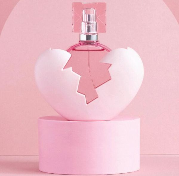 Thank u next Fragrance Good smell female Perfume Floral Fruity Milk sweet perfumes cloud 100ml high quality long time lasting smell intense pink parfum cologne
Thank u next Fragrance Good smell female Perfume Floral Fruity Milk sweet perfumes cloud 100ml high quality long time lasting smell intense pink parfum cologne
