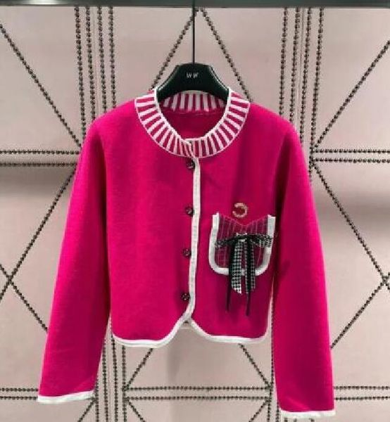 2024 Women's Sweaters Casual fashion Luxury brand Short sweater Women designer Sweaters, Red
2024 Women's Sweaters Casual fashion Luxury brand Short sweater Women designer Sweaters, Red