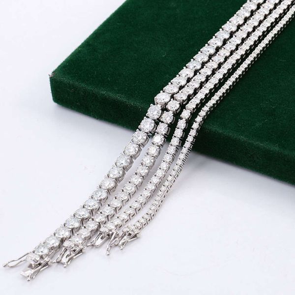 Wholesale Hip Hop Style Custom Jewelry Moissanite Iced Out Tennis Diamond Bracelet Solid Gold For Men
Wholesale Hip Hop Style Custom Jewelry Moissanite Iced Out Tennis Diamond Bracelet Solid Gold For Men