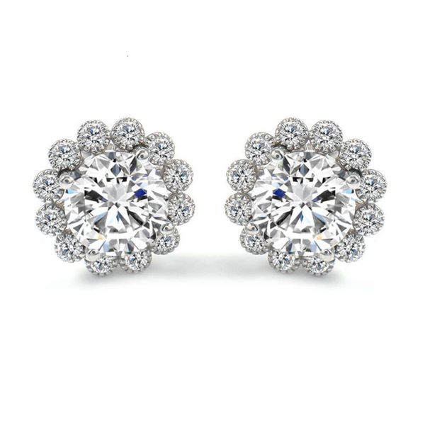 Eye Catching Flower Shape Stud Earrings Diamond Jewelry Earring Gold With Halo Moissanite Bijoux
Eye Catching Flower Shape Stud Earrings Diamond Jewelry Earring Gold With Halo Moissanite Bijoux