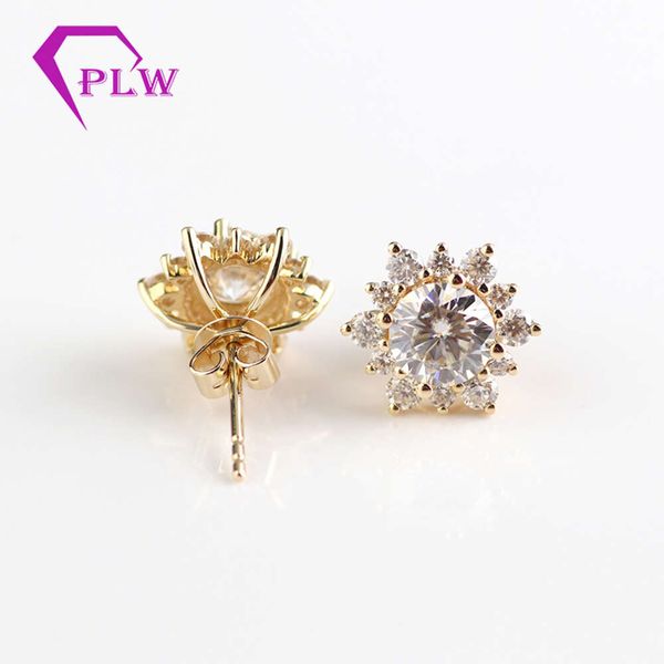 0.8Ct 6Mm DEF Center Moissanite Beautiful Design 14K Yellow Solid Gold Stud Earrings
0.8Ct 6Mm DEF Center Moissanite Beautiful Design 14K Yellow Solid Gold Stud Earrings