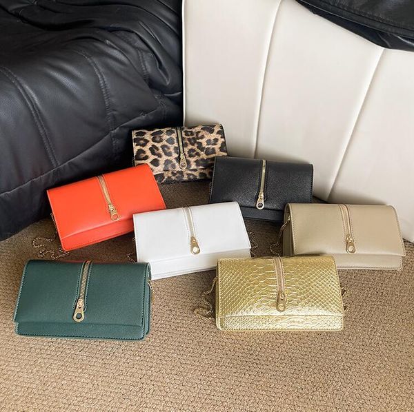 Factory wholesale women shoulder bag 7 color niche design snake chain bag flip simple Joker solid color leather handbag street trend zipper long wallet, White
Factory wholesale women shoulder bag 7 color niche design snake chain bag flip simple Joker solid color leather handbag street trend zipper long wallet, White
