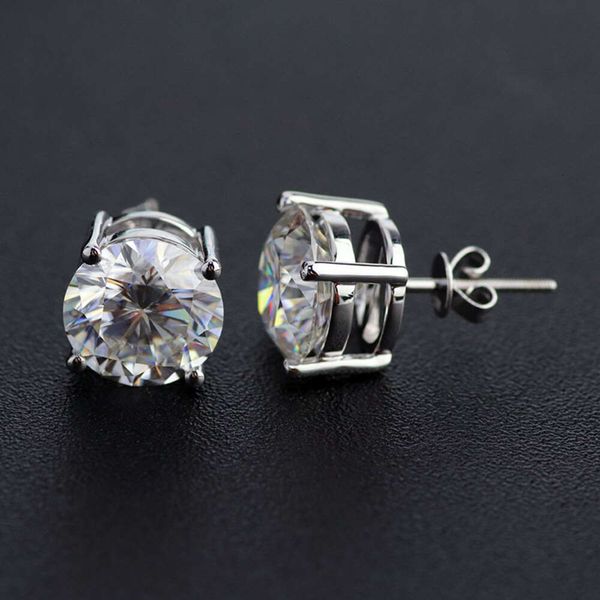 Fashion Men Beautiful White Gold DEF Color Hearts Arrows Cut Moissanite Earrings Stud
Fashion Men Beautiful White Gold DEF Color Hearts Arrows Cut Moissanite Earrings Stud