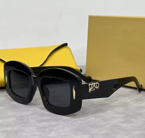 Designer Sunglasses Women Men Sunglasses Classic Style Eyeglasses Eyewear Goggles Shades Fashion Outdoor UV400 Travel Beach Sport Driving Sun glasses Top Quality
Designer Sunglasses Women Men Sunglasses Classic Style Eyeglasses Eyewear Goggles Shades Fashion Outdoor UV400 Travel Beach Sport Driving Sun glasses Top Quality