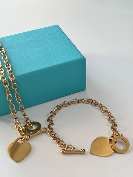 Fashion Heart Pendant Necklace Bracelet Jewellery Set Luxury Designer Jewellery Ladies Necklace Bracelet with Original Box, Silver bracelet & necklace
Fashion Heart Pendant Necklace Bracelet Jewellery Set Luxury Designer Jewellery Ladies Necklace Bracelet with Original Box, Silver bracelet & necklace