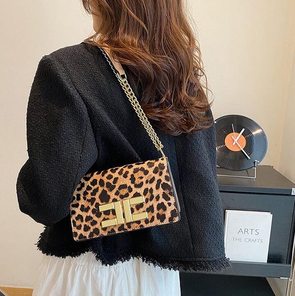 Factory wholesale women shoulder bag 4 colors street personalized gold buckle chain bag popular leopard handbag daily Joker color matching leather backpack 3327#, Nude
Factory wholesale women shoulder bag 4 colors street personalized gold buckle chain bag popular leopard handbag daily Joker color matching leather backpack 3327#, Nude