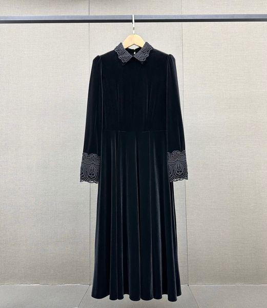 Long Dress Runway Dresses European Designer Luxury New Heavy Industry Embroidered Velvet Black Dress
Long Dress Runway Dresses European Designer Luxury New Heavy Industry Embroidered Velvet Black Dress