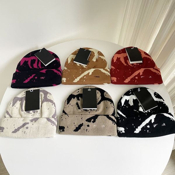 Luxury fashion casual knitted cap high quality designer hats unisex autumn and winter printing warm men beanies
Luxury fashion casual knitted cap high quality designer hats unisex autumn and winter printing warm men beanies