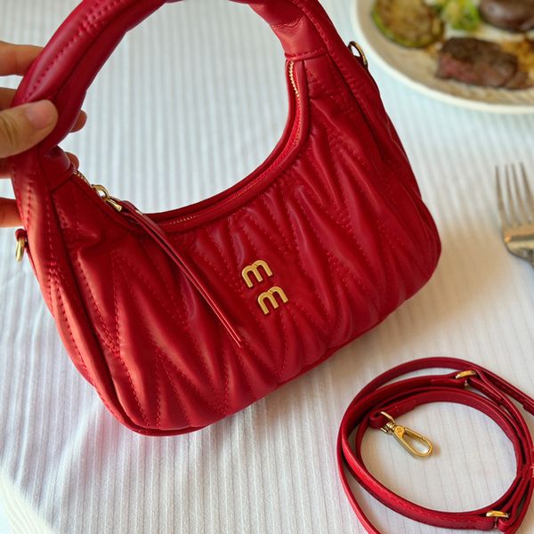 

Even Bags Banquet Bag Fashionable New Moon Bag Women's Handbag Pure Red Pleated Wrinkle Design High-end Luxury Fashion Sense full of Essential for Going Out