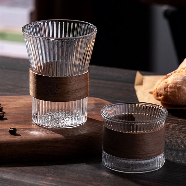 Vertical patterned high borosilicate household tea with wooden insulation and open mouth juice creative large capacity glass cup bz014, Short style
Vertical patterned high borosilicate household tea with wooden insulation and open mouth juice creative large capacity glass cup bz014, Short style