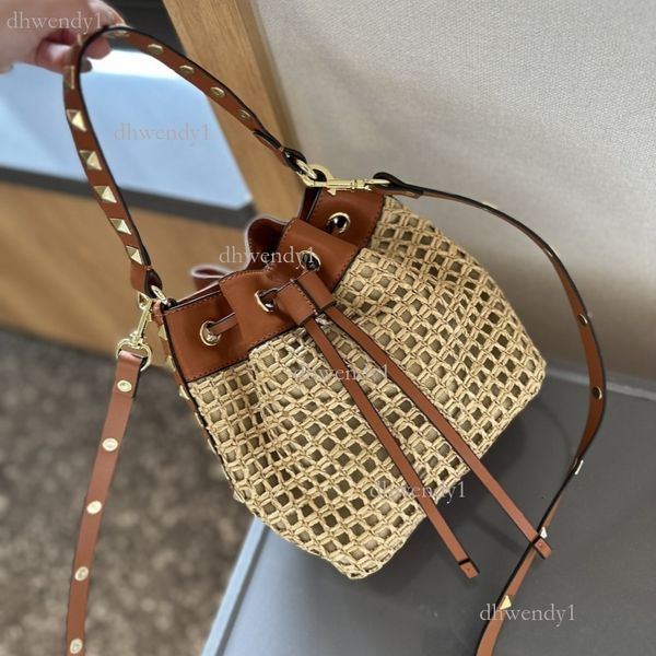 beach bag straw bag Designer Bag shopping bags Shoulder Bags Shiny Luxurys handbag Womens the tote Bag weave pochette Clutch mens Crossbody Shoulder weekender bags, Bronze
beach bag straw bag Designer Bag shopping bags Shoulder Bags Shiny Luxurys handbag Womens the tote Bag weave pochette Clutch mens Crossbody Shoulder weekender bags, Bronze