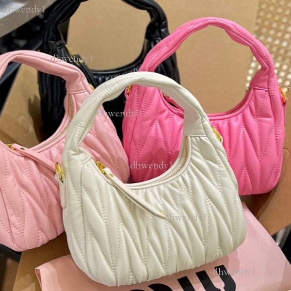 Popular bag Crossbody bag Shoulder Bag New Brand Name bag Luxury Bag Tote bag suitable for travel tote High quality, Black
Popular bag Crossbody bag Shoulder Bag New Brand Name bag Luxury Bag Tote bag suitable for travel tote High quality, Black