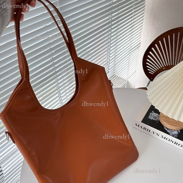 High quality stylish single shoulder bag design sense of high-end hand-held crossbody bag, Black
High quality stylish single shoulder bag design sense of high-end hand-held crossbody bag, Black