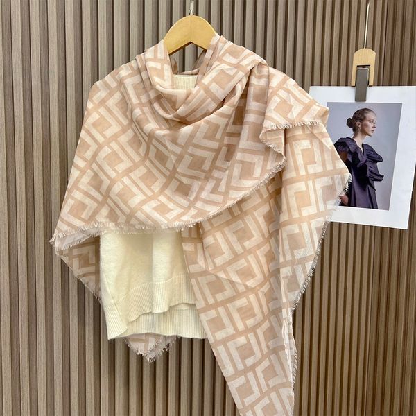 Luxury Designer Scarf Headband Women's Fashion Bandage Breathable Fabric Bandeau Silk Shawl Knit fen Scarf Letter Print
Luxury Designer Scarf Headband Women's Fashion Bandage Breathable Fabric Bandeau Silk Shawl Knit fen Scarf Letter Print