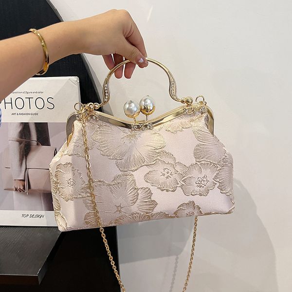 Fashion women shoulder bags 5 colors ladies Pearl flower pinch dinner bag elegant atmosphere printed handbags sweet little fresh diamond handbag factory wholesale, Green
Fashion women shoulder bags 5 colors ladies Pearl flower pinch dinner bag elegant atmosphere printed handbags sweet little fresh diamond handbag factory wholesale, Green