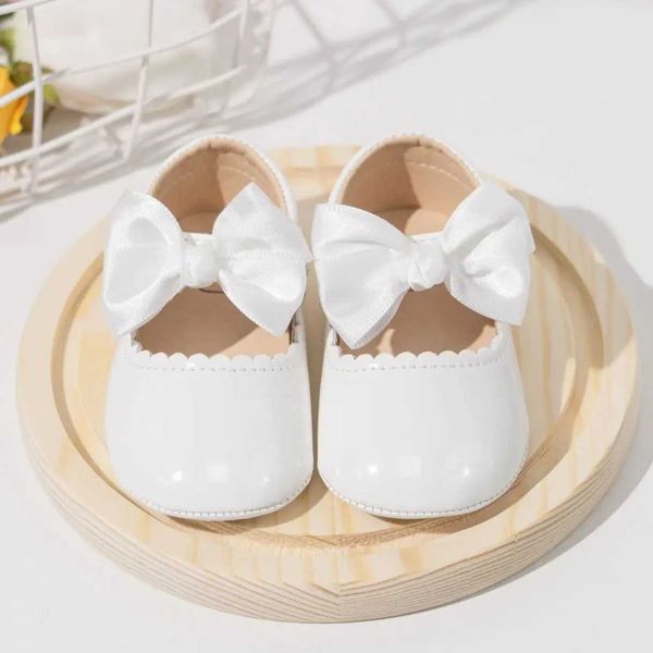 First Walkers KIDSUN Newborn Baby Girl Shoes PU Leather Bowknot Dress Shoes Infants Rubber Non-Slip Toddler First Walker Baby Shoes Girls H240805, White
First Walkers KIDSUN Newborn Baby Girl Shoes PU Leather Bowknot Dress Shoes Infants Rubber Non-Slip Toddler First Walker Baby Shoes Girls H240805, White