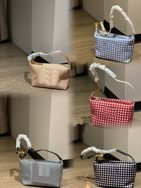 mumu Canvas Lunch Box Bag Luxury Women's Shoulder Bag Fashionable Underarm Bag Solid Color Versatile Handbag High Quality Striped Cute Charming Style dhbestbag888, 3bag
mumu Canvas Lunch Box Bag Luxury Women's Shoulder Bag Fashionable Underarm Bag Solid Color Versatile Handbag High Quality Striped Cute Charming Style dhbestbag888, 3bag