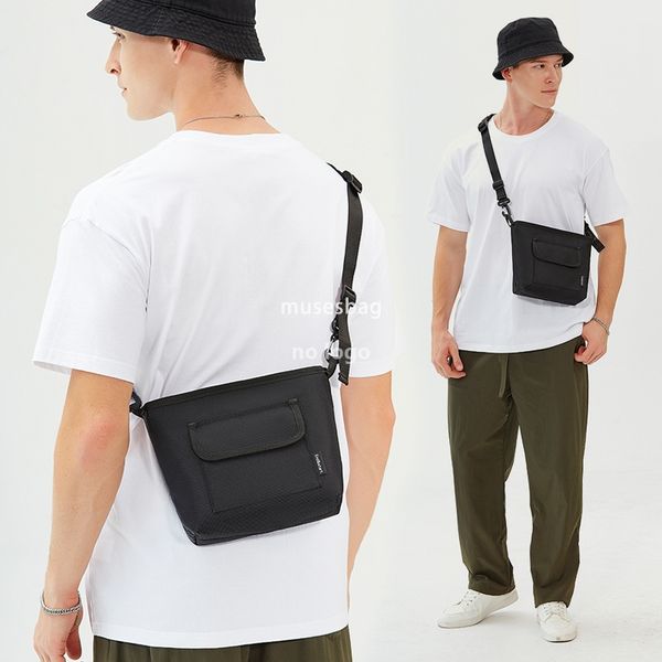 Men's crossbody bag Japanese Shoulder bag Men's Korean waterproof Oxford fabric travel body bag Casual small bag Messenger bag, Black
Men's crossbody bag Japanese Shoulder bag Men's Korean waterproof Oxford fabric travel body bag Casual small bag Messenger bag, Black