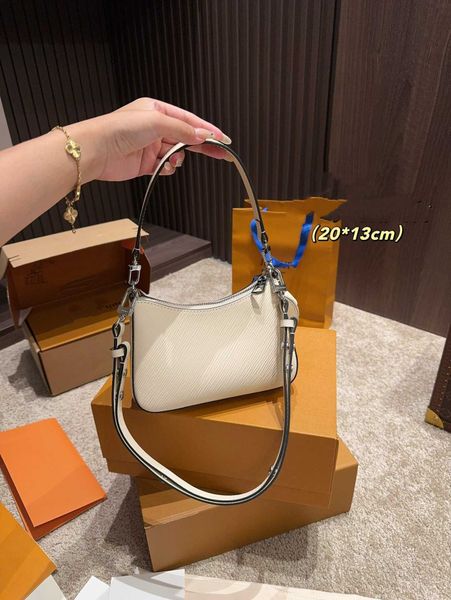 2024New designer Bag One Shoulder Messenger brand name anti splash trend white leather handbag handbags women bags woman, Black
2024New designer Bag One Shoulder Messenger brand name anti splash trend white leather handbag handbags women bags woman, Black