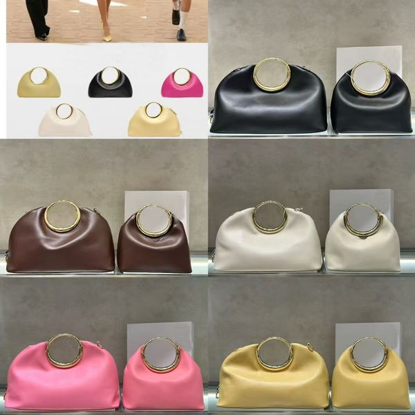SS2024 Ring Handbag Luxury A-A Counter Genuine Leather Women's Handbag Fashion Lambskin Fabric Magnetic Closure Exquisite Women's Handbag Solid Color Versatile, 1bag
SS2024 Ring Handbag Luxury A-A Counter Genuine Leather Women's Handbag Fashion Lambskin Fabric Magnetic Closure Exquisite Women's Handbag Solid Color Versatile, 1bag