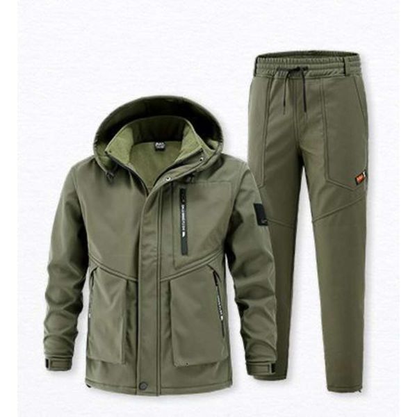 Stormtrooper suit for men with thick fleece, cold, windproof, waterproof and warm riding, outdoor hiking suit for autumn, Waterproof plush green assault suit [top
Stormtrooper suit for men with thick fleece, cold, windproof, waterproof and warm riding, outdoor hiking suit for autumn, Waterproof plush green assault suit [top