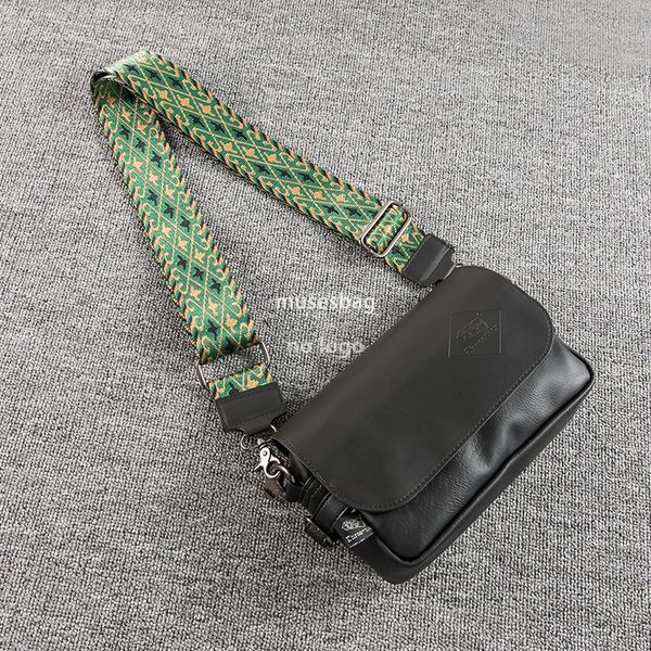 Men's bag new shoulder bag mini small body bag Fashion brand youth shoulder bag street style mobile phone bag casual crossbody bag, Black
Men's bag new shoulder bag mini small body bag Fashion brand youth shoulder bag street style mobile phone bag casual crossbody bag, Black