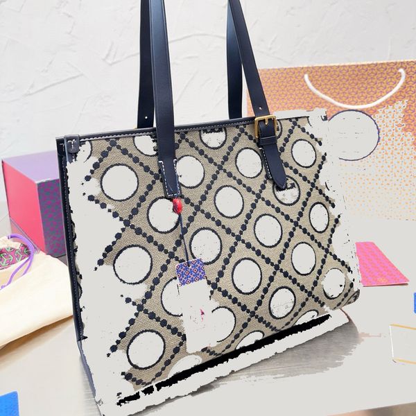 with box Casual Big Bags Women's Designer Tote Wedding Date Leather Handbag Letter Metal Triangle Shoulder Bag Street Shopping Backpack top, Color#1
with box Casual Big Bags Women's Designer Tote Wedding Date Leather Handbag Letter Metal Triangle Shoulder Bag Street Shopping Backpack top, Color#1