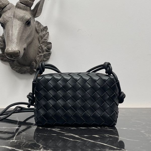 Designer woven bag Genuine leather woven bag Luxury woven small square bag Fashionable and versatile Women personalized bag Fashion bag women's bags Classic fashion, B4
Designer woven bag Genuine leather woven bag Luxury woven small square bag Fashionable and versatile Women personalized bag Fashion bag women's bags Classic fashion, B4
