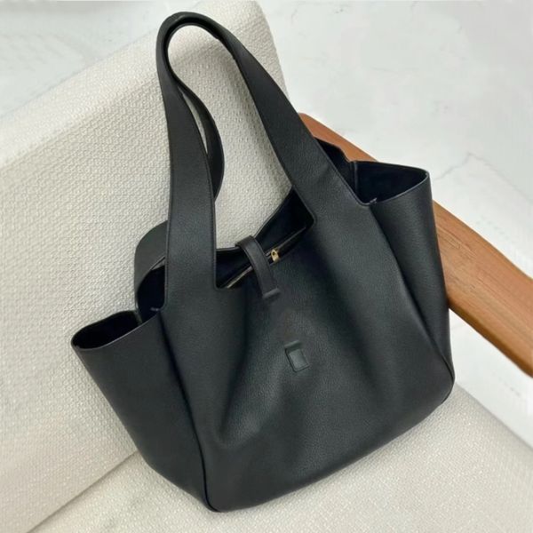 Bea Tote Bag Designer Bag Grained Leather Luxury Handbag Large Capacity Totes Women Crossbody Shoulder Bags Purse High Quality Beach Bag Travel Shopping Bags
Bea Tote Bag Designer Bag Grained Leather Luxury Handbag Large Capacity Totes Women Crossbody Shoulder Bags Purse High Quality Beach Bag Travel Shopping Bags