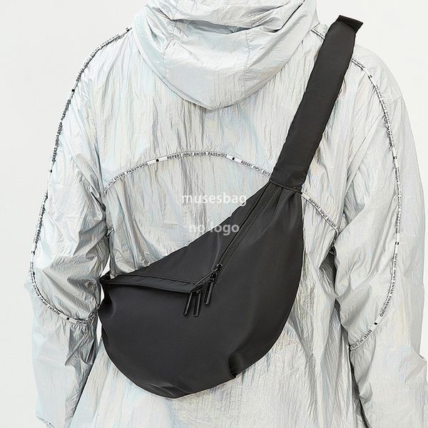 Japanese trend broadband dumpling bag crossbody bag Men's Oxford cloth single shoulder large capacity canvas bag women's black bag
Japanese trend broadband dumpling bag crossbody bag Men's Oxford cloth single shoulder large capacity canvas bag women's black bag
