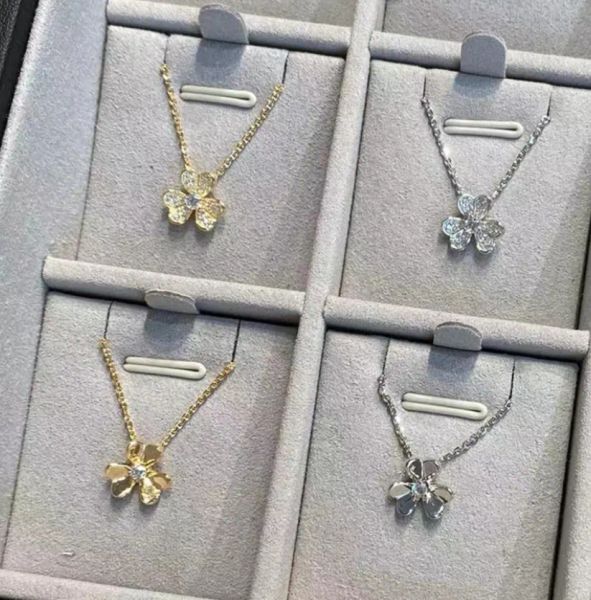 Clover necklaces designer diamond Pendant jewlery designer for women Plated 18K Women's Girl Valentine's Day Engagement designer Jewelry Gift Wholesale
Clover necklaces designer diamond Pendant jewlery designer for women Plated 18K Women's Girl Valentine's Day Engagement designer Jewelry Gift Wholesale