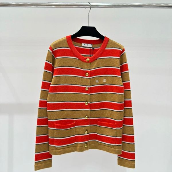 Women's sweater pullover designer cardigan miumiuss fashion wool striped clothing elegant clothing knitted sweater cardigan button, Beige
Women's sweater pullover designer cardigan miumiuss fashion wool striped clothing elegant clothing knitted sweater cardigan button, Beige