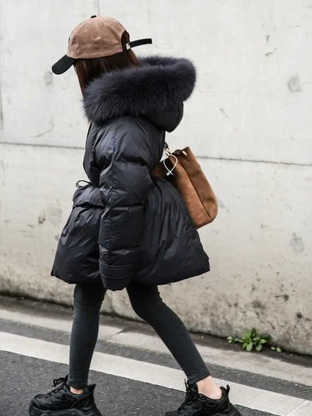 Girls' 2024 Winter Down Jacket with Real Fox Fur Trim - Ultra Thin, Thickened Warm Children's Clothing, Youth Black Long Parka Coat
Girls' 2024 Winter Down Jacket with Real Fox Fur Trim - Ultra Thin, Thickened Warm Children's Clothing, Youth Black Long Parka Coat