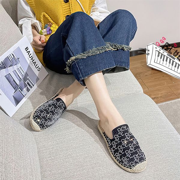 Street tide summer sandals street letters printed Baotou flat bottom women's slippers exquisite rhinestone fisherman's shoes popular straw sandals wholesale, Beige
Street tide summer sandals street letters printed Baotou flat bottom women's slippers exquisite rhinestone fisherman's shoes popular straw sandals wholesale, Beige