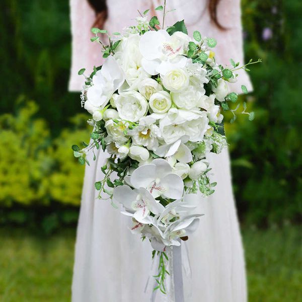 Decorative wers Wreaths Wedding Bride Holding Bouquet Simulation Butterfly Orchid Waterdrop Hand wer Shop H240911, White
Decorative wers Wreaths Wedding Bride Holding Bouquet Simulation Butterfly Orchid Waterdrop Hand wer Shop H240911, White