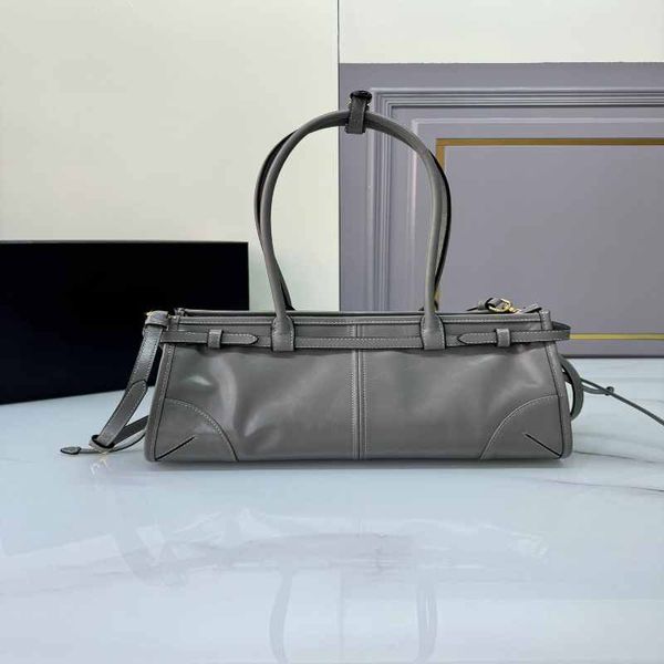 Stylish Unisex Waxed Leather Shoulder Bag - Multi-Functional Tote for Modern Elegance Elegant Dual-Purpose Men's & Women's Waxed Leather Tote - Versatile Messenger Style, P1
Stylish Unisex Waxed Leather Shoulder Bag - Multi-Functional Tote for Modern Elegance Elegant Dual-Purpose Men's & Women's Waxed Leather Tote - Versatile Messenger Style, P1
