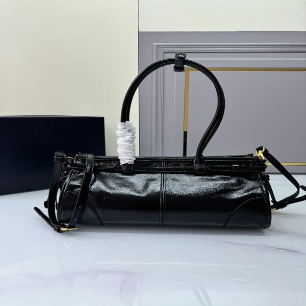 Designer Luxury Designer Tote with Oil-Waxed Leather for Men & Women Unisex Designer Tote Bag - Premium Oil-Waxed Cowhide Material Crossbody genuine leather bag bags, P6
Designer Luxury Designer Tote with Oil-Waxed Leather for Men & Women Unisex Designer Tote Bag - Premium Oil-Waxed Cowhide Material Crossbody genuine leather bag bags, P6