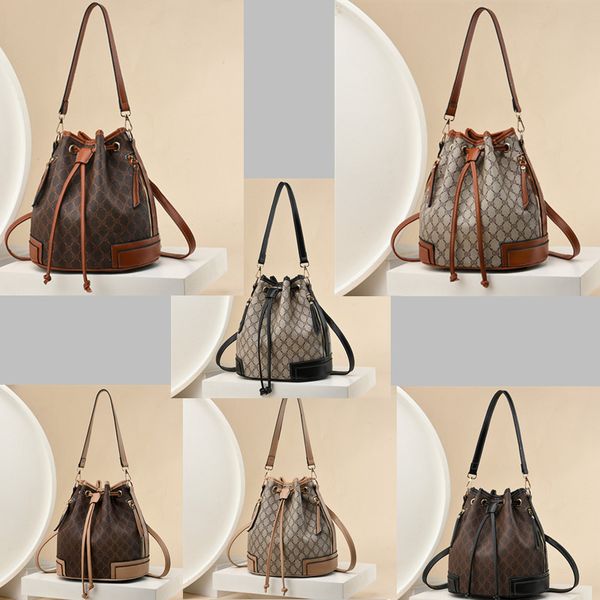 Joker women's handbag sweet lady rhombic shoulder bag classic atmospheric letters printed bucket bag elegant contrast leather retro handbag 6 colors, Yellow
Joker women's handbag sweet lady rhombic shoulder bag classic atmospheric letters printed bucket bag elegant contrast leather retro handbag 6 colors, Yellow