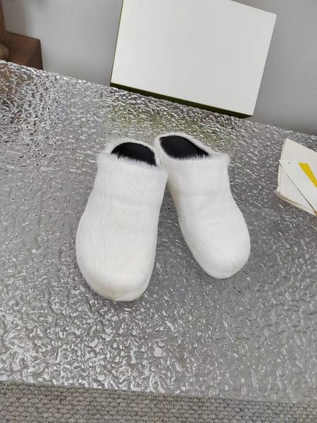Stylish Horsehair Footwear for Two Premium Comfort and Rich Grain Finish, Sizes 35-40, White
Stylish Horsehair Footwear for Two Premium Comfort and Rich Grain Finish, Sizes 35-40, White