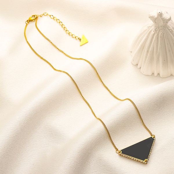 Womens Pendant Design Brand 18K Gold Plated Necklace Crystal Stainless Steel Necklaces Chain Letter Wedding Jewelry Accessorie
Womens Pendant Design Brand 18K Gold Plated Necklace Crystal Stainless Steel Necklaces Chain Letter Wedding Jewelry Accessorie