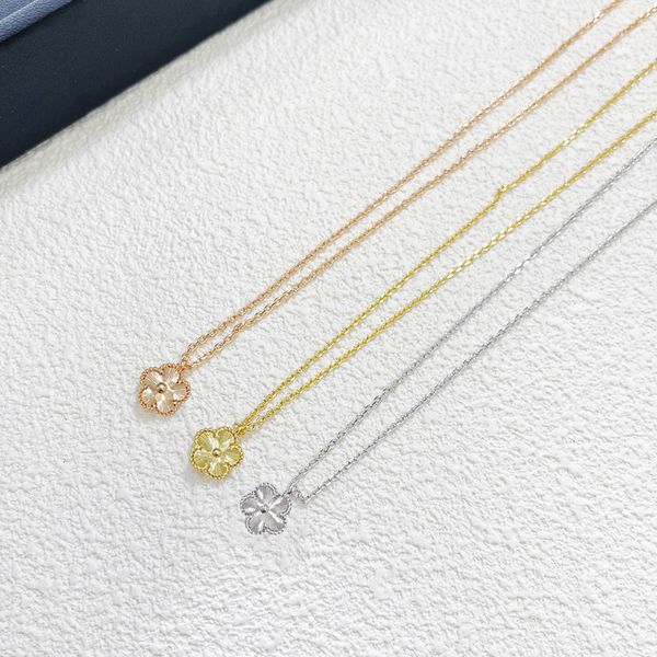Fashion Pendant Necklace Designer Necklaces Pearl Personality Design 6 Color Temperament Top Quality
Fashion Pendant Necklace Designer Necklaces Pearl Personality Design 6 Color Temperament Top Quality