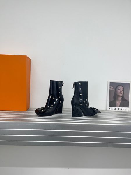 Metal Studded Shake Laureate Boots with Back Zip - Perfect for Business Outfits & Dinner Parties, Colour3
Metal Studded Shake Laureate Boots with Back Zip - Perfect for Business Outfits & Dinner Parties, Colour3