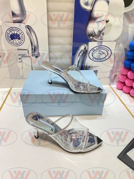 Elegant Plexiglas Slip-On Platform Sandals with Secure Fit, Available from US Size 6 (EU 39) to 10 (EU 42), Grey
Elegant Plexiglas Slip-On Platform Sandals with Secure Fit, Available from US Size 6 (EU 39) to 10 (EU 42), Grey